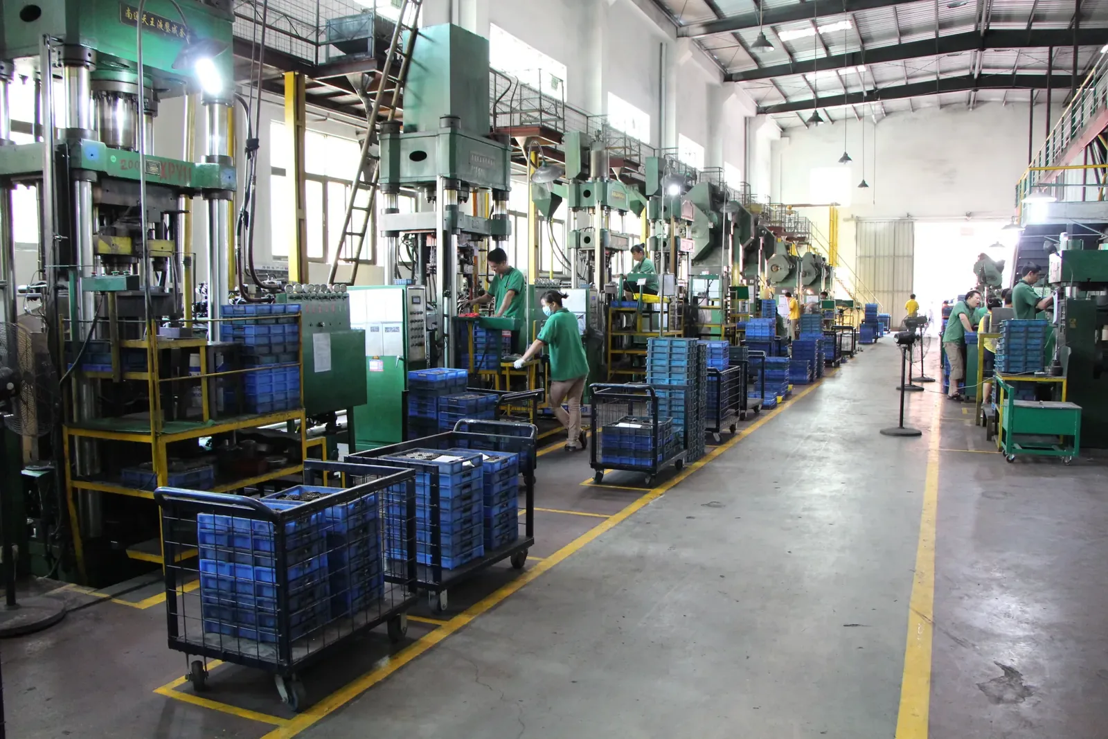 Manufacturing route selection guide for custom metal parts