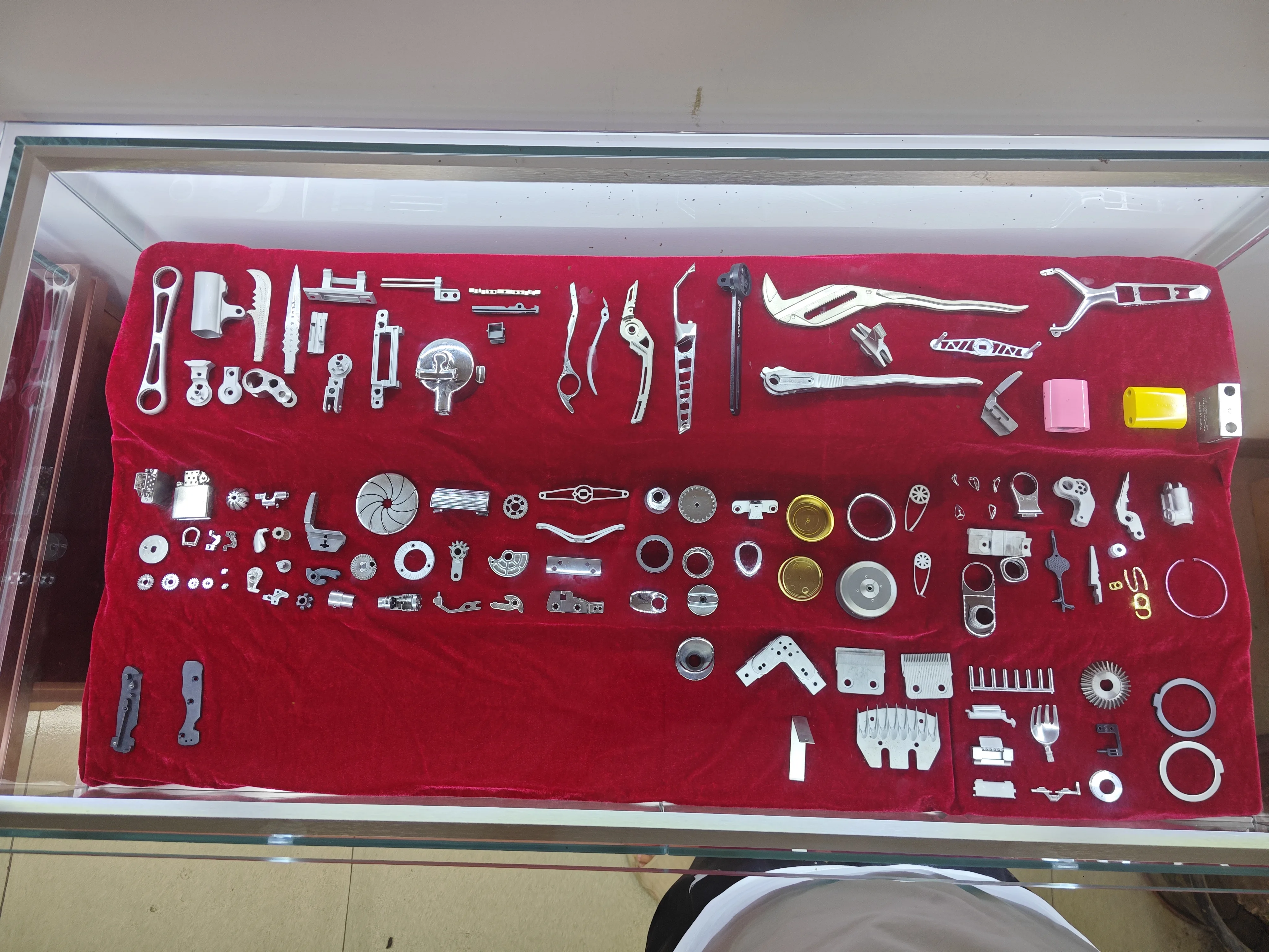 Sintered metal parts in various materials at SINTS